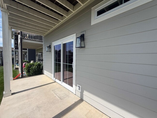 Building Photo - Luxury 4-Bedroom Home with Resort-Style Pool Access Near Tennessee Tech