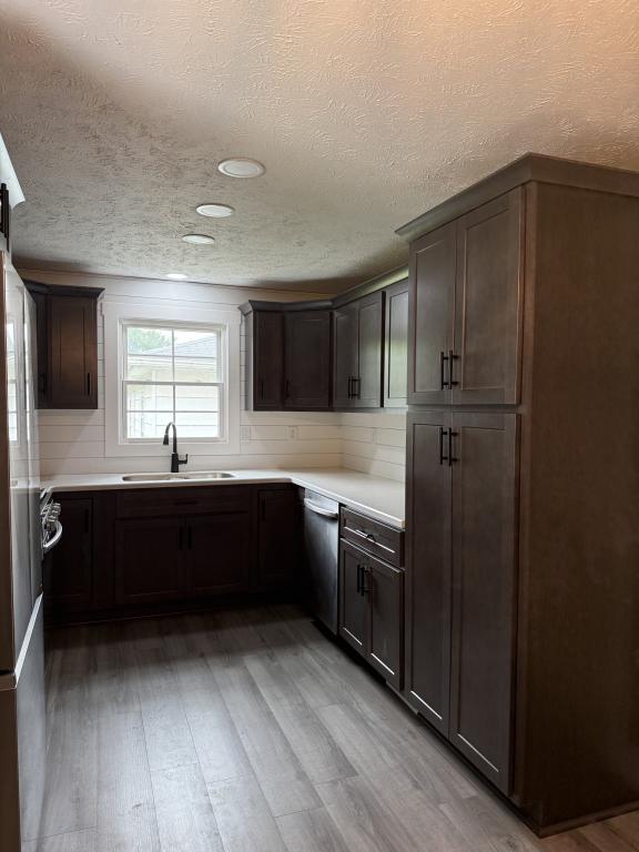 Building Photo - 132 Villard St