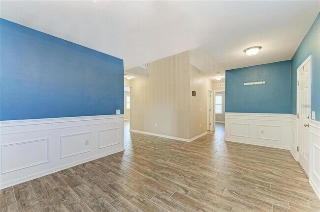 Building Photo - 2084 La Palma Ave