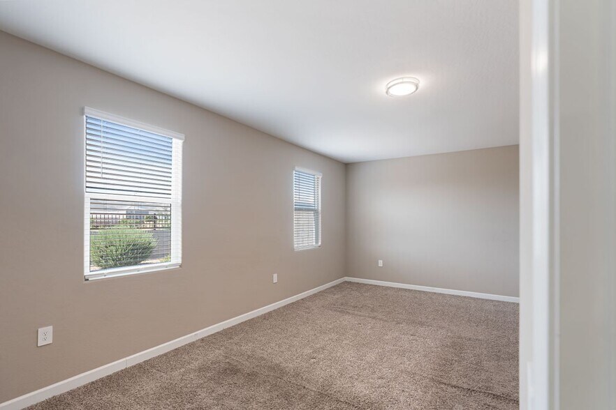 Building Photo - 5341 W Western Star Blvd