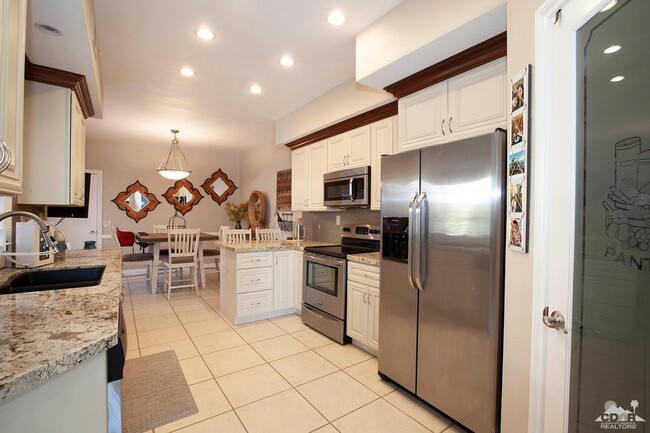 Building Photo - 38063 Crocus Ln