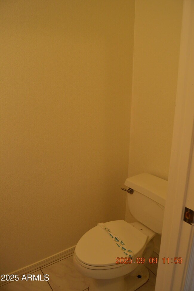 Building Photo - 4151 E Silverwood Dr
