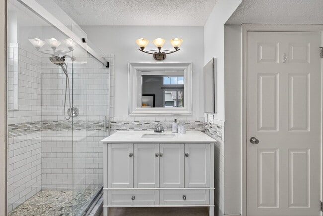 Building Photo - 1609 Mizzenmast Way