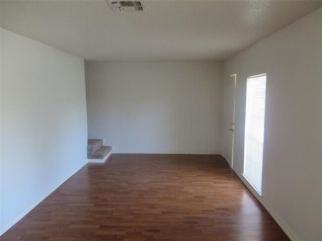 Building Photo - 4511 W Village Ct