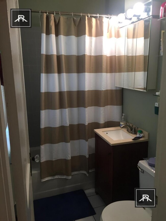 Building Photo - 1 bedroom in Brighton MA 02135