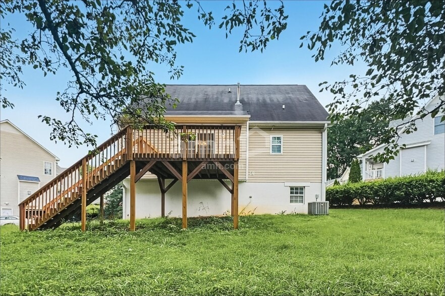 Building Photo - 4880 Manteo Ln