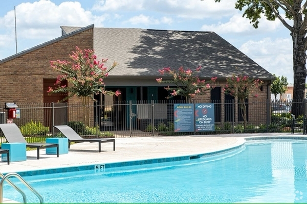 Building Photo - Sonoma Apartments