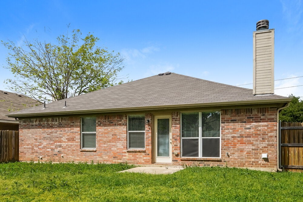 Building Photo - 1320 Sierra Blanca Dr