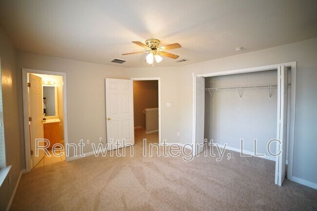 Building Photo - 2403 Hartsfield Rd
