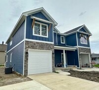 Building Photo - 115 E Vine St