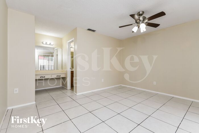 Building Photo - 3121 Carthage Ct