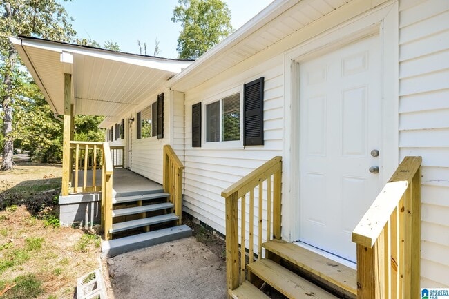 Building Photo - 7637 Ridge Tree Ln