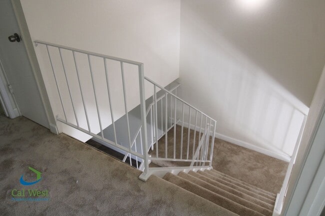 Building Photo - $3695 - Fully Remodeled 3Bd / 3Ba Large Townhome in Santa Teresa area