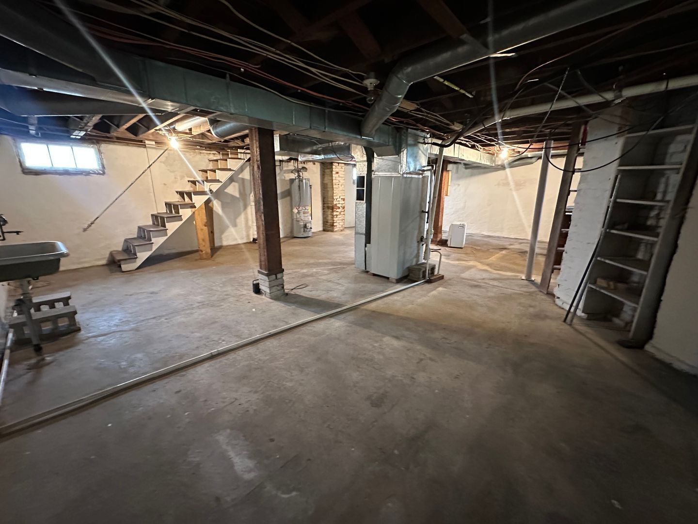Building Photo - 3002 Dudley Ave