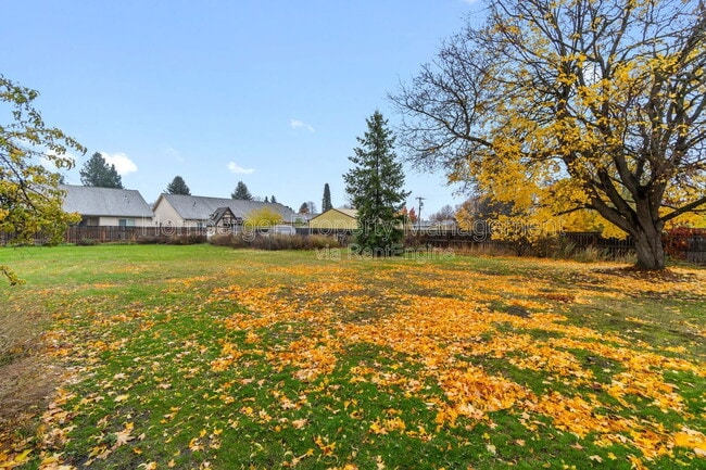 Building Photo - 111 S Barker Rd