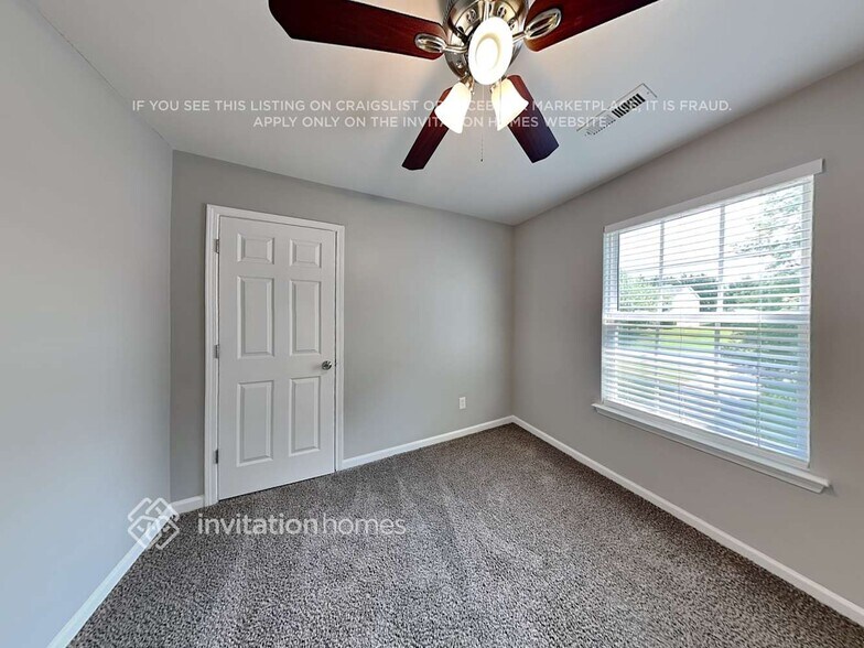 Building Photo - 9537 Green Apple Dr