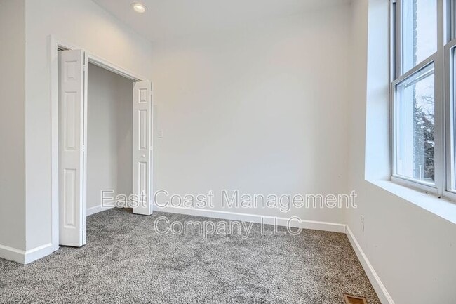 Building Photo - 2535 Shirley Ave