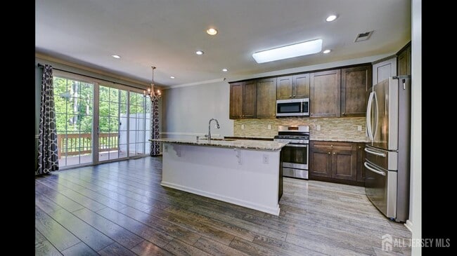 Building Photo - 202 Downey Ln