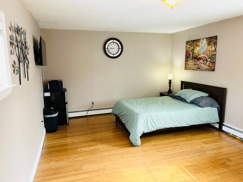 Primary Photo - 62 Doyle Ave