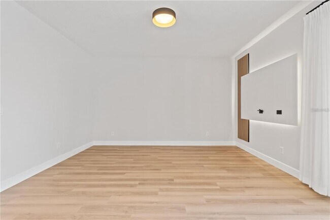 Building Photo - 3333 Atmore Terrace