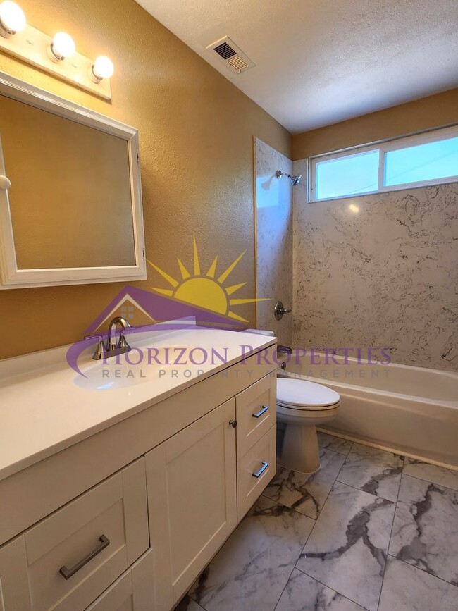 Building Photo - Open 4 Bed 2 Bath 1,660 Sq. Ft. in Citrus ...