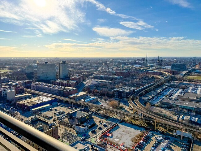 Building Photo - 1720 S Michigan Ave