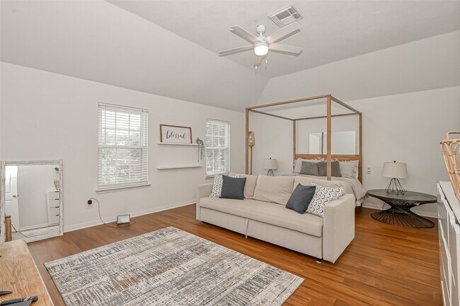 Building Photo - 16535 Oat Mill Dr