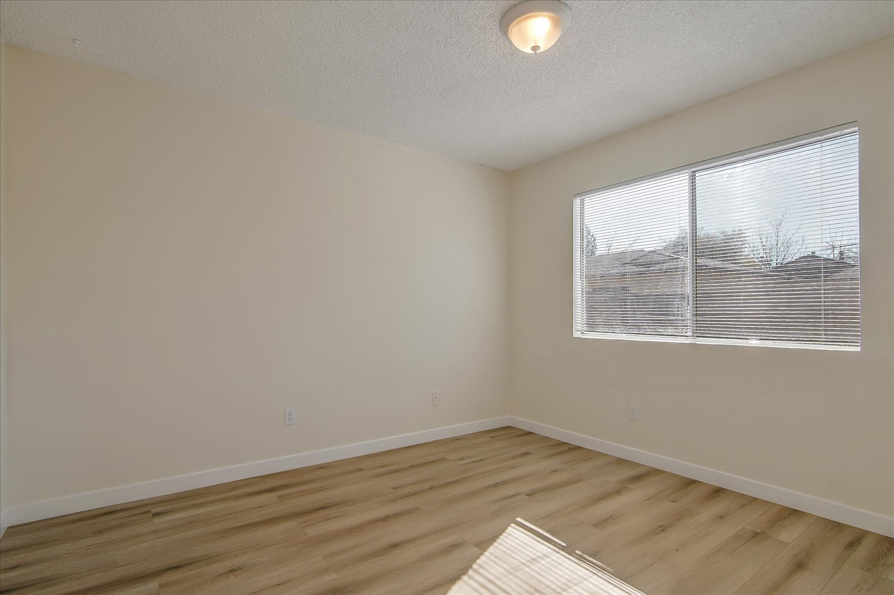 Building Photo - 9223 Langdon Ave