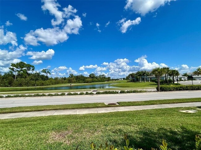 Building Photo - 14121 Heritage Landing Blvd