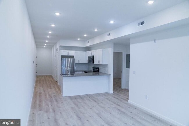 Building Photo - 7248 Rising Sun Ave