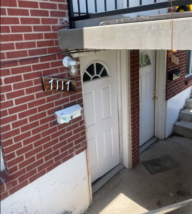 Building Photo - 2 Bedroom 1 Bathroom Westminster Quadplex - Lower unit