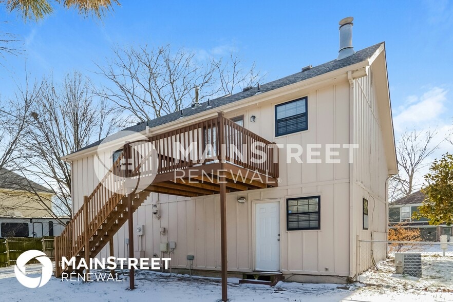 Building Photo - 1126 E Elizabeth St