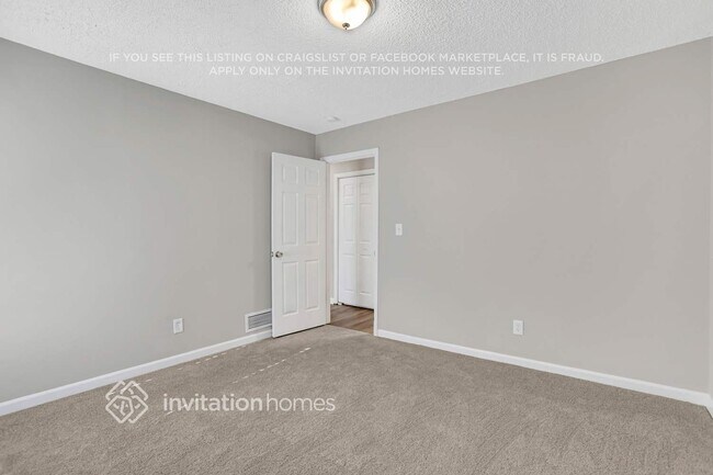 Building Photo - 5001 Post Rd Pass