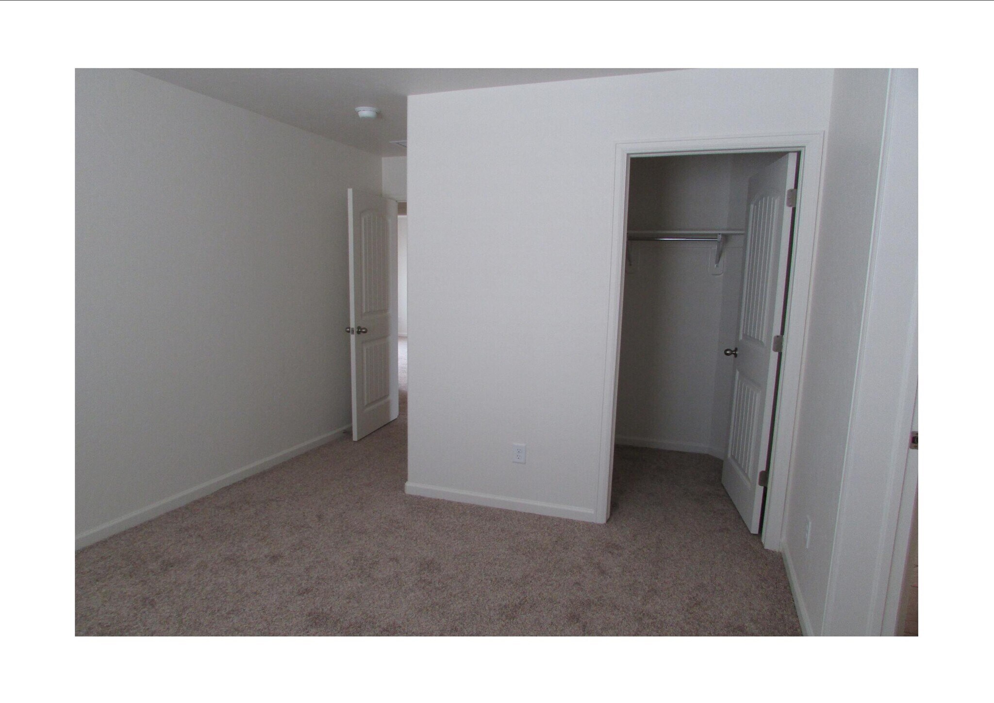 Building Photo - 2456 Hannah Ln