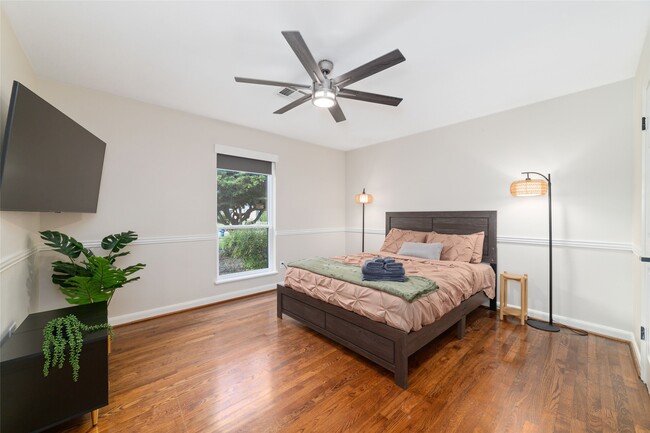 Building Photo - 5727 Capello Dr