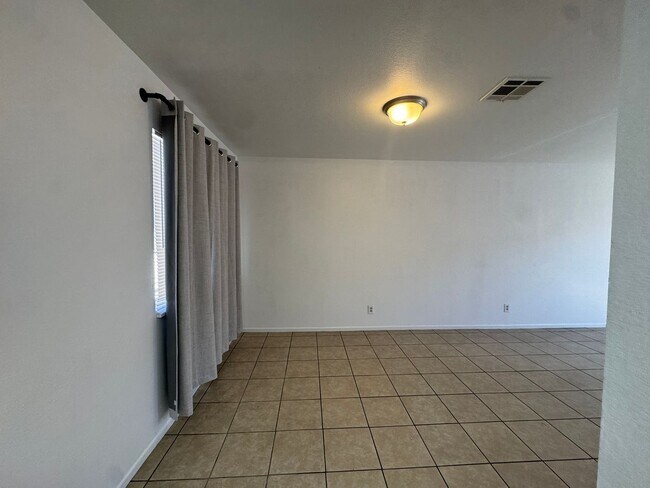 Building Photo - 1539 Monte Vista Dr