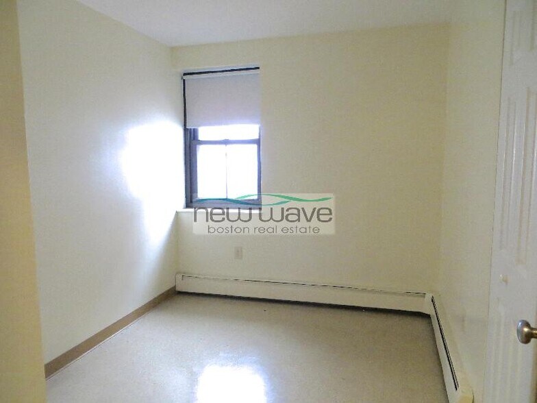 Building Photo - 586 Massachusetts Ave