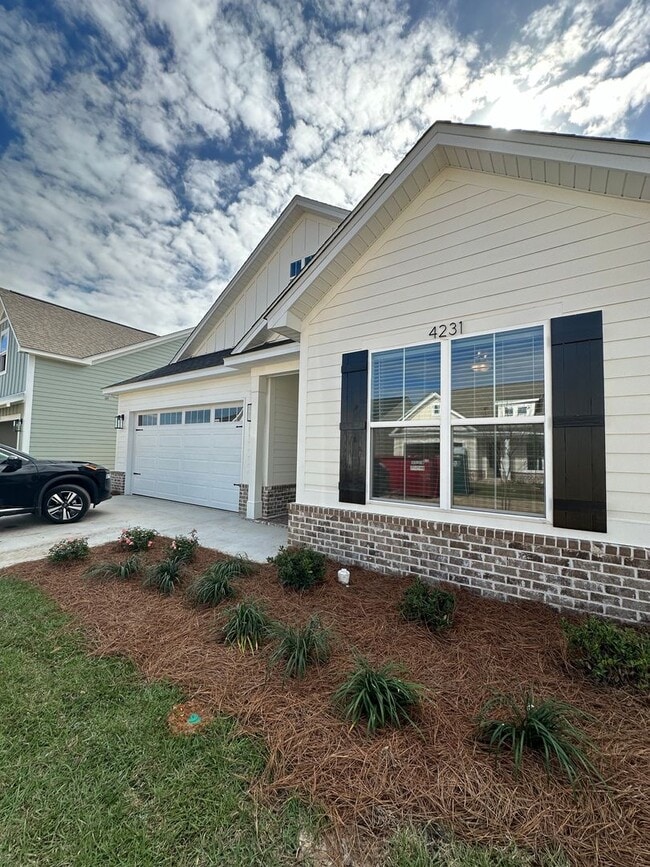 Primary Photo - Gorgeous New Contsruction 3 bedroom/2 full...