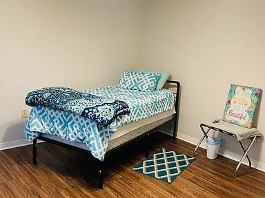 Building Photo - 1501 Harwich Dr