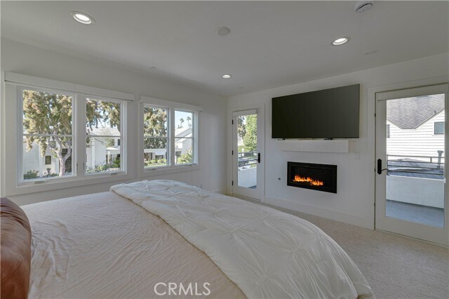 Building Photo - 608 Heliotrope Ave