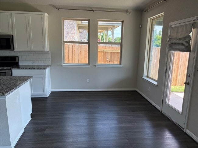 Building Photo - 641 Gabrielle Anne Dr