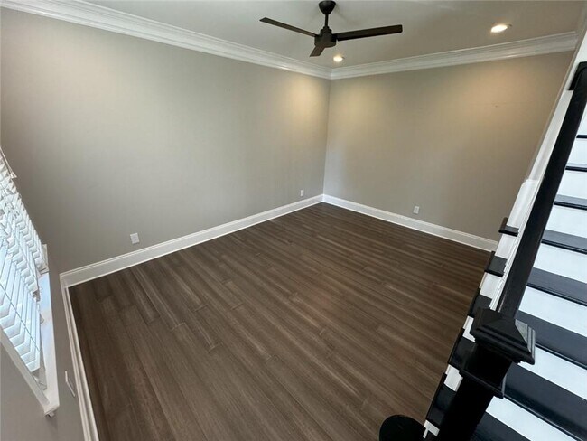 Building Photo - 1025 Beacon Hill Crossing
