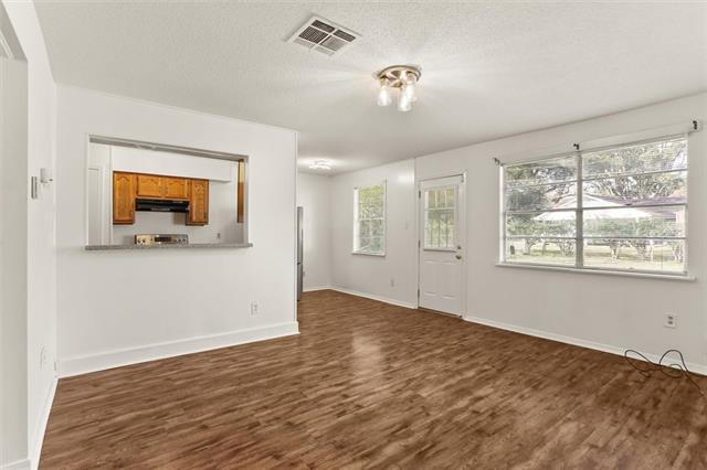 Building Photo - 6220 Kingston Ct