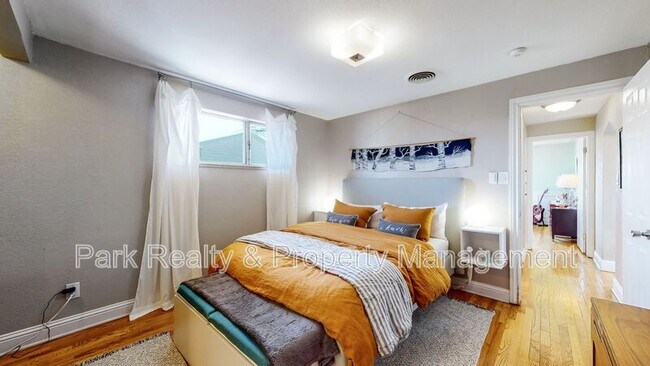 Building Photo - 6025 W 61st Ave