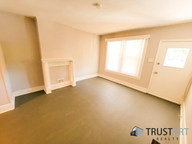 Building Photo - 4839 Merion Ave