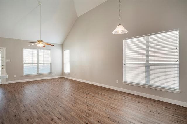 Building Photo - 9902 Maple Dr