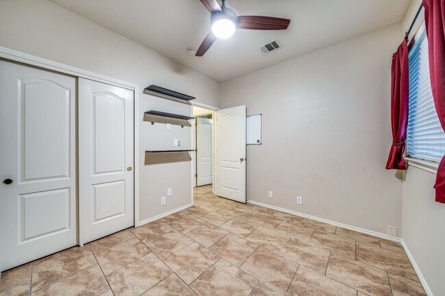 Building Photo - 3-BEDROOM, SINGLE-STORY HOME IN CIBOLO
