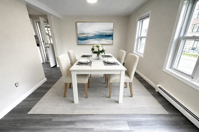 Building Photo - 3 Gordon St