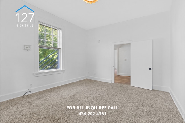 Building Photo - Cozy Upstairs 1-Bedroom Apartment in Fort ...