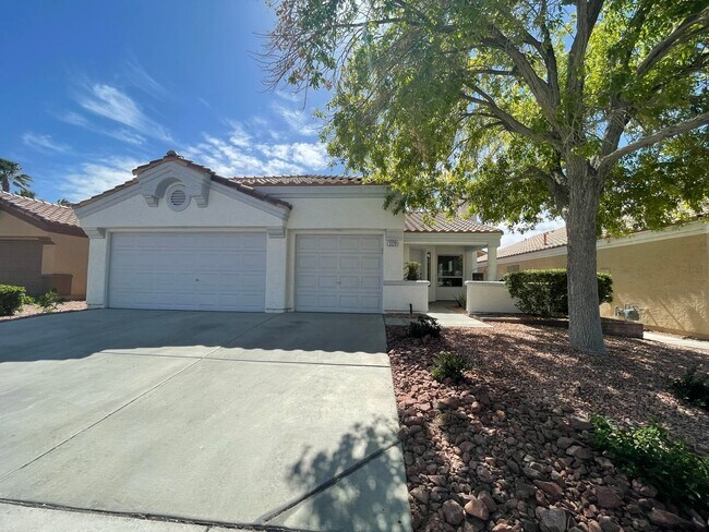 Primary Photo - Charming Single-Story Home with 3-Car Gara...